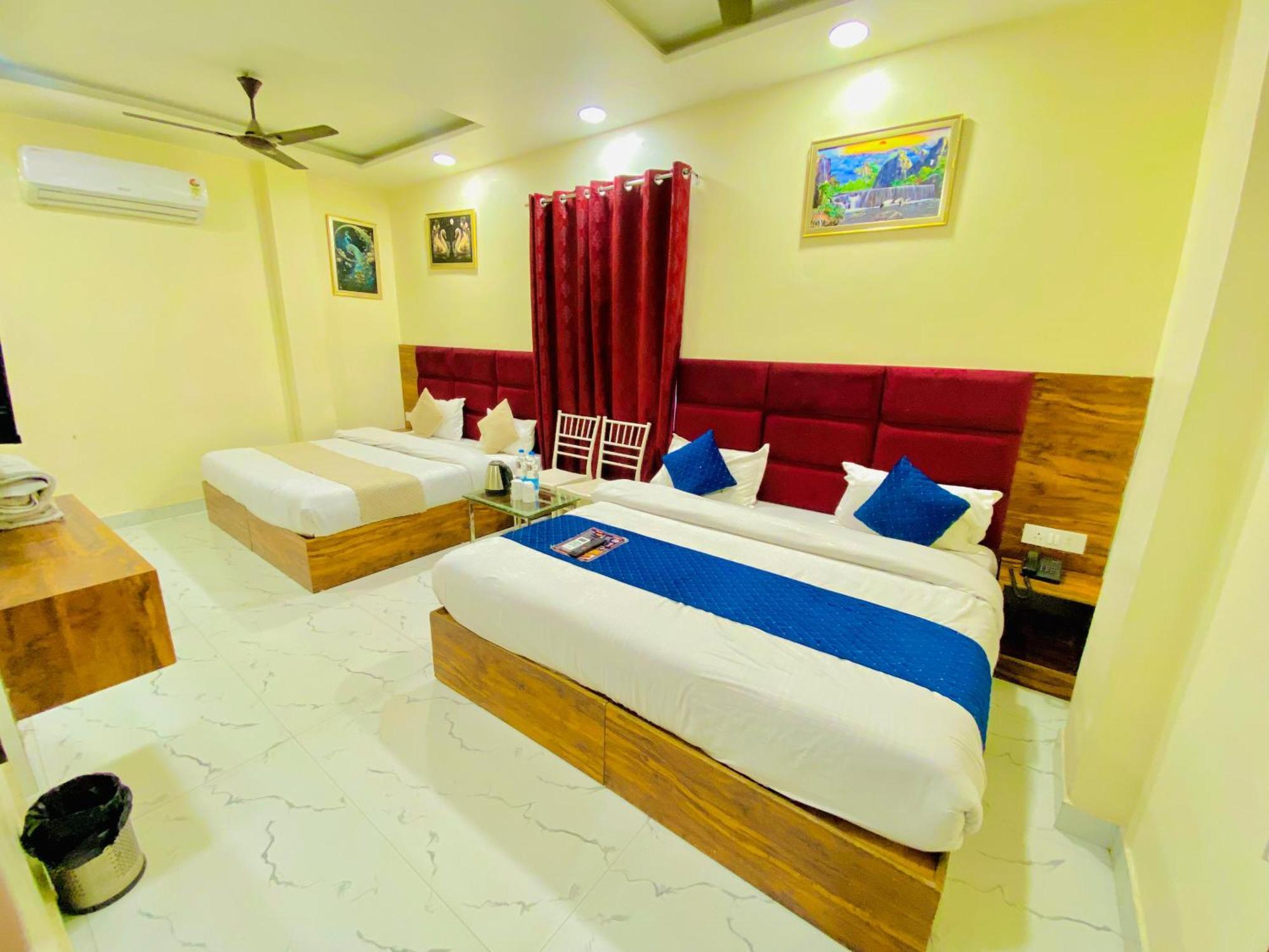 Hotel Holiday First 300 Meter From Golden Temple Amritsar Eksteriør bilde