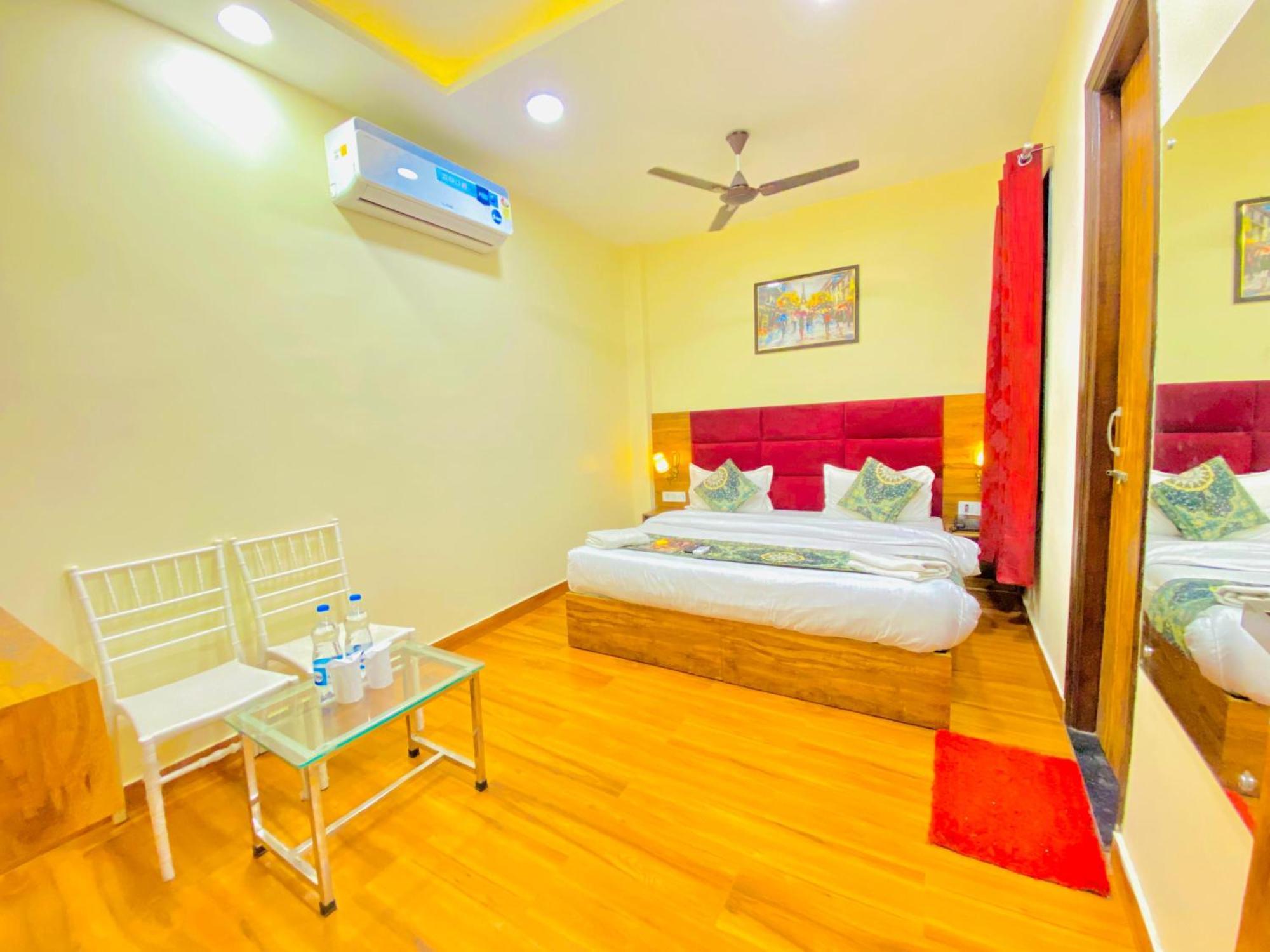 Hotel Holiday First 300 Meter From Golden Temple Amritsar Eksteriør bilde