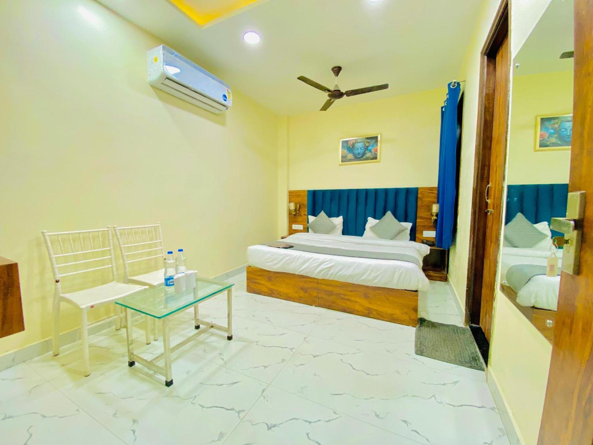 Hotel Holiday First 300 Meter From Golden Temple Amritsar Eksteriør bilde